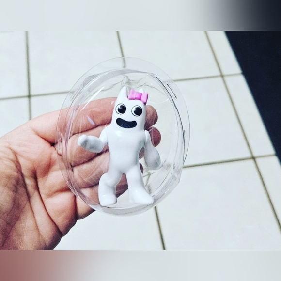 2024 Offical Garten of Banban Mini Figures Series 1 Banbaleena - Picture 2 of 10